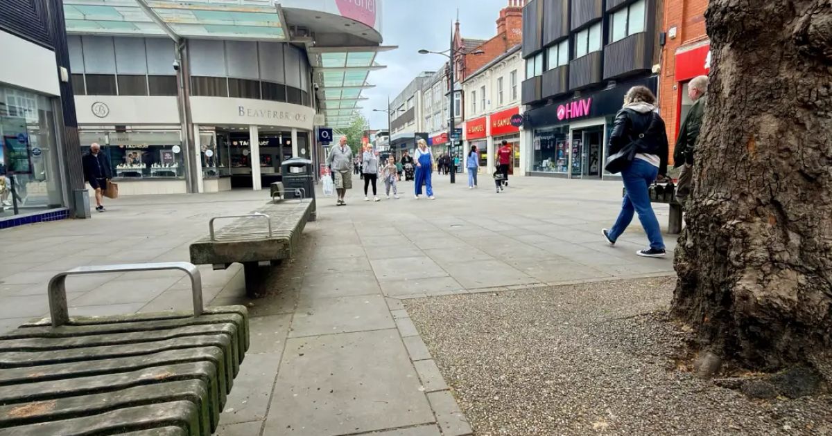 Quest poster for Walk in Swindon — capture a moment